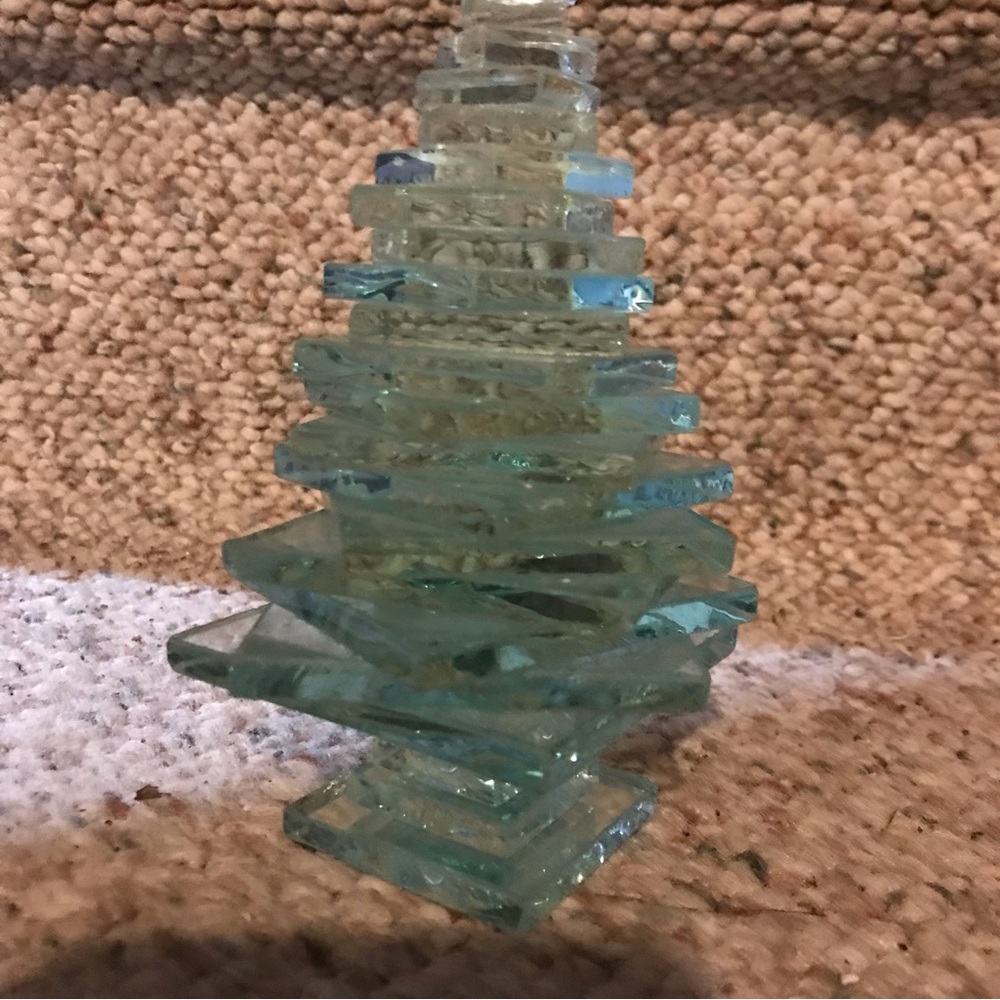 Glass Christmas Tree - Picture 4 of 4